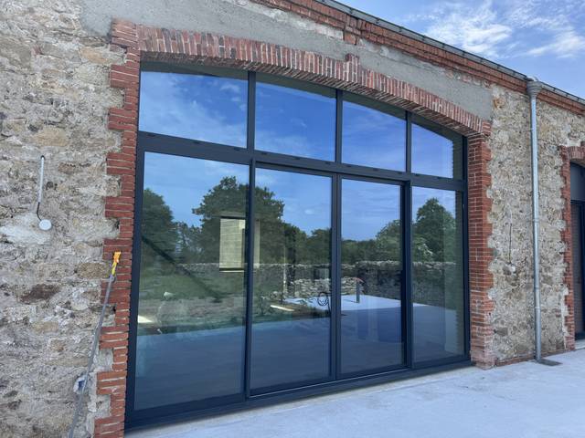 Menuiseries aluminium et bois — Réalisation JLR Menuiseries Angers