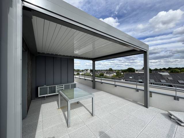 Pergola, préau et marquise — Réalisation JLR Menuiseries Angers