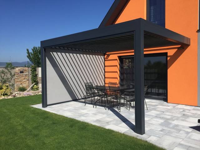 Pergola bioclimatique en aluminium — JLR Menuiseries Angers