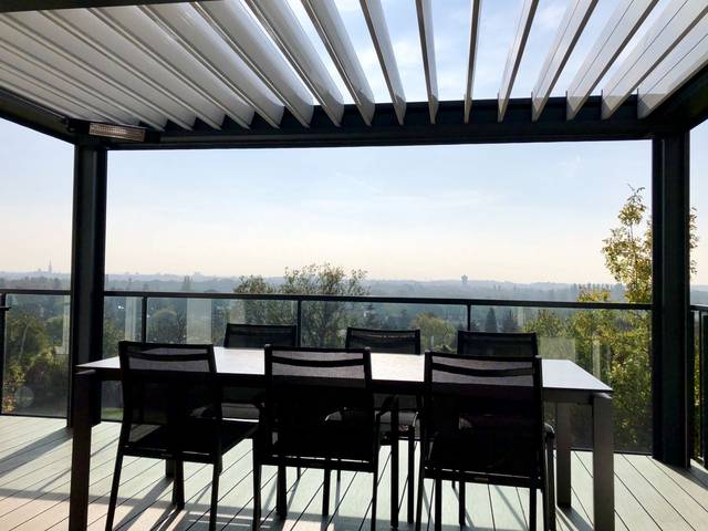 Pergola bioclimatique en aluminium — JLR Menuiseries Angers