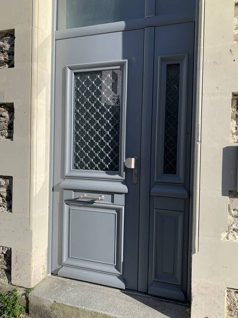 Porte d'entrée sur mesure — Réalisation JLR Menuiseries Angers