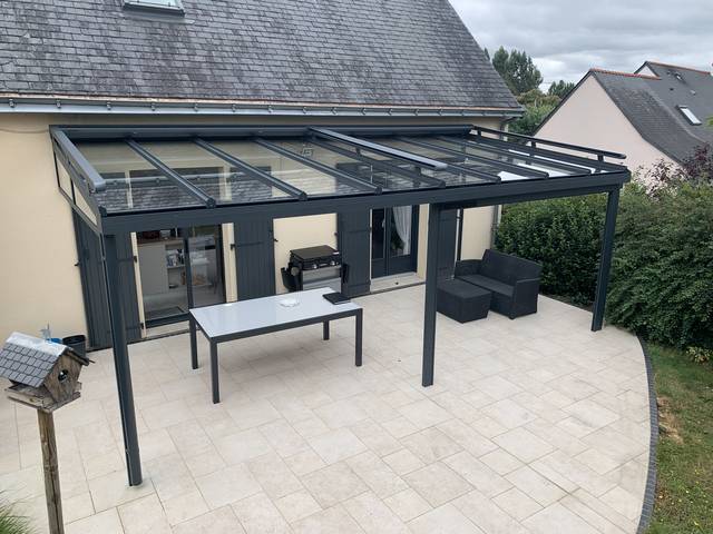 Pergola, préau et marquise — Réalisation JLR Menuiseries Angers
