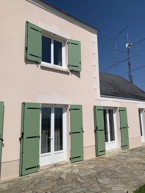 Volets battants et coulissants sur mesure — JLR Menuiseries Angers