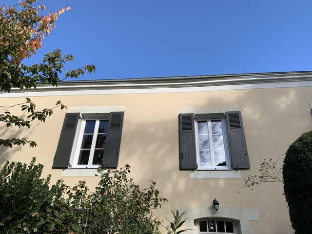 Volets battants et coulissants sur mesure — JLR Menuiseries Angers